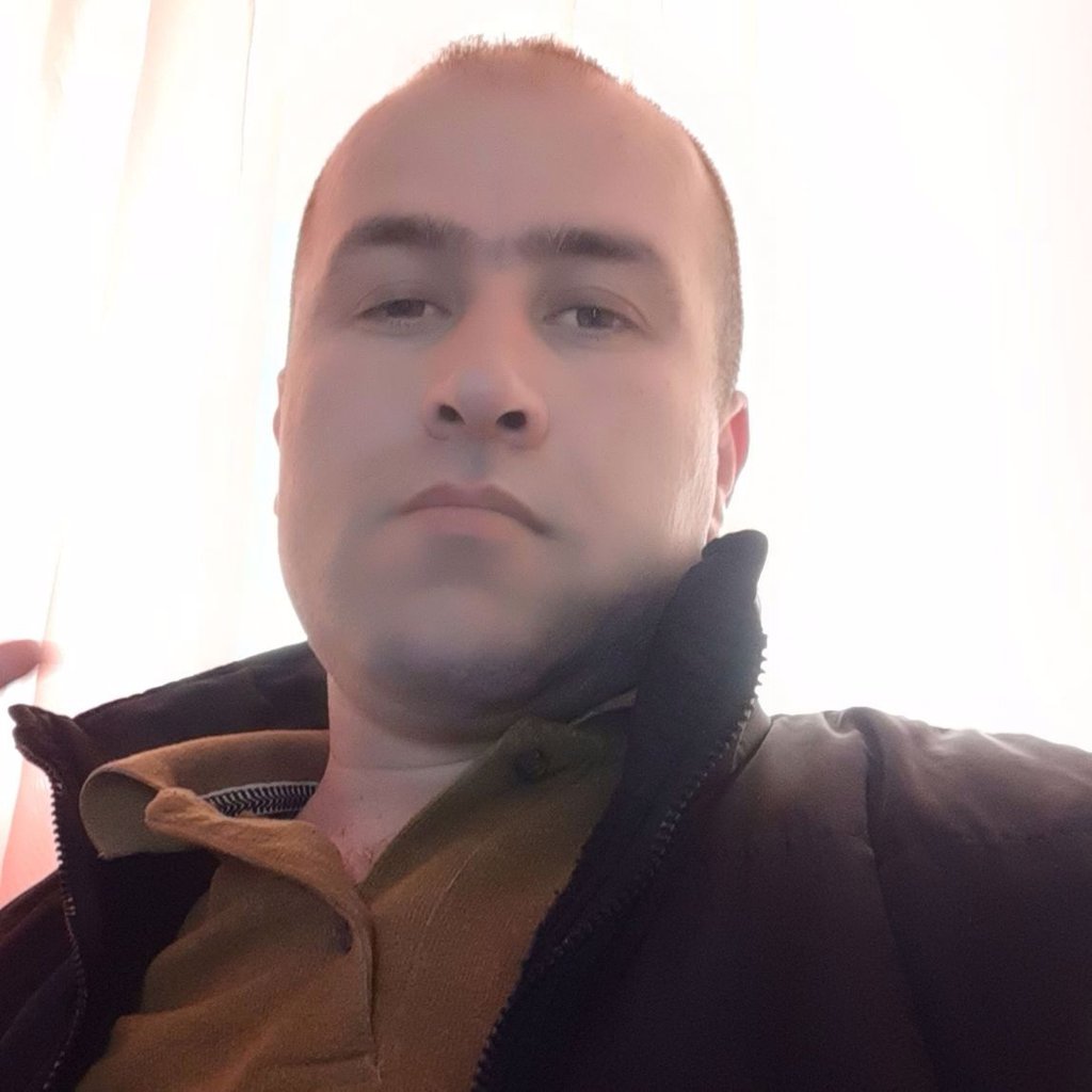 تصویر پروفایل میزبان