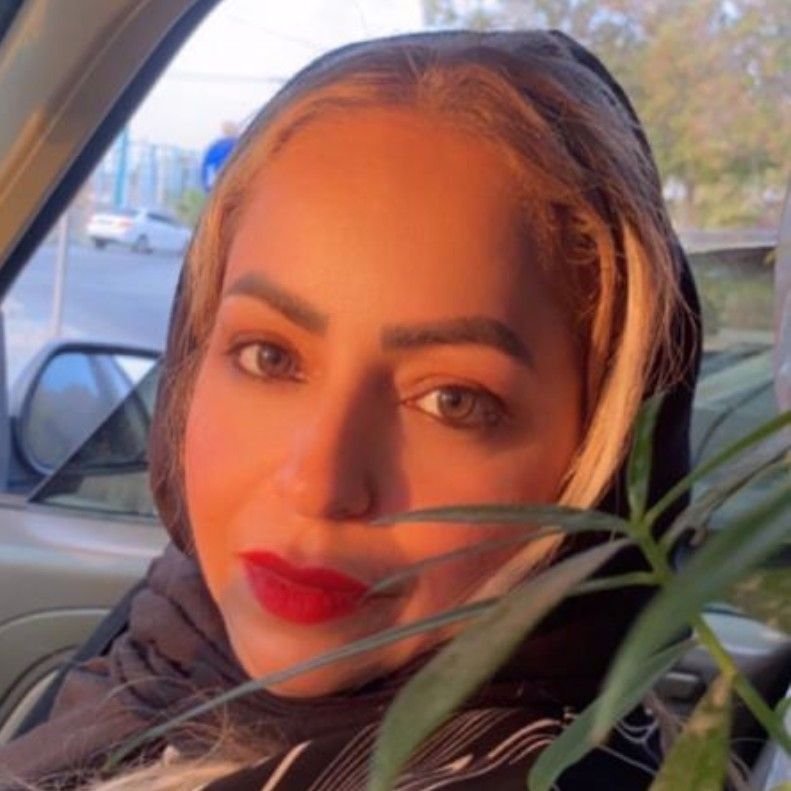 تصویر پروفایل میزبان