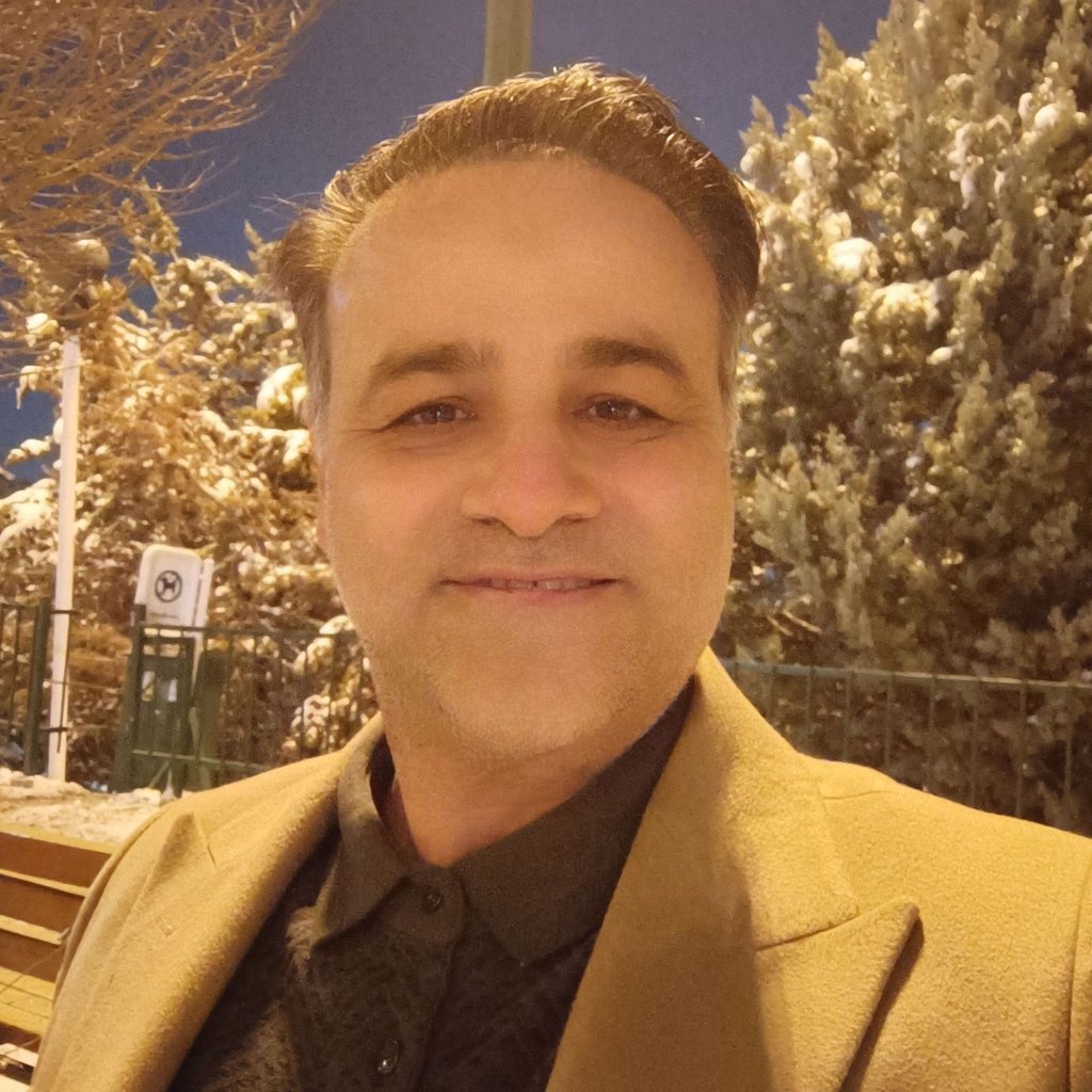 تصویر پروفایل میزبان