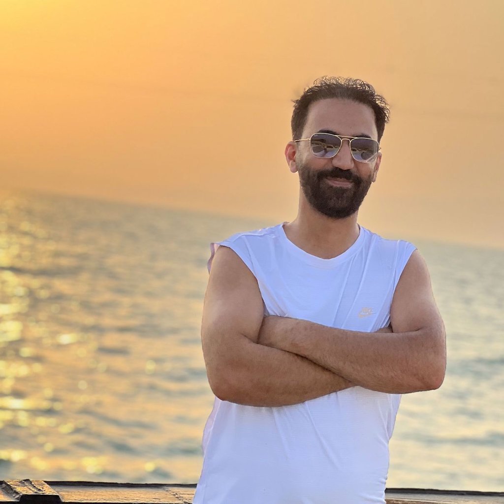 تصویر پروفایل میزبان