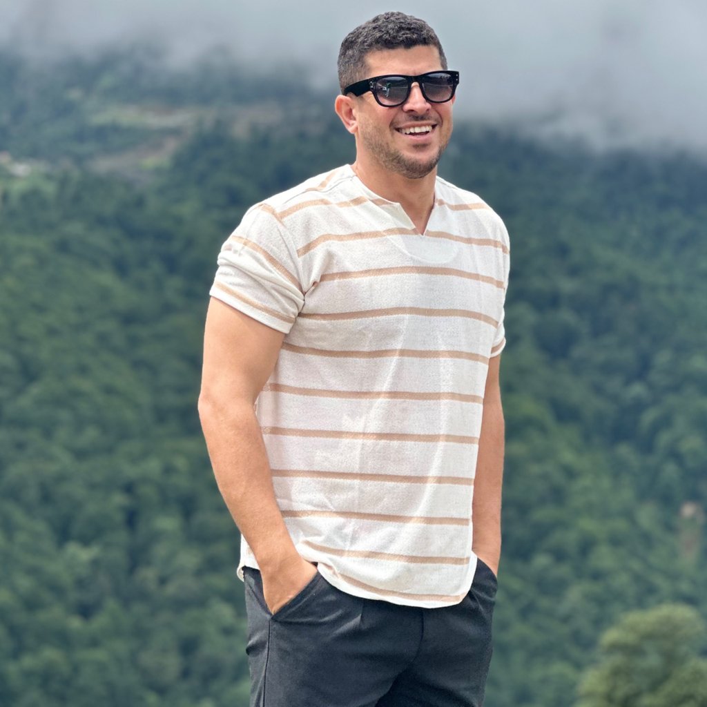 تصویر پروفایل میزبان