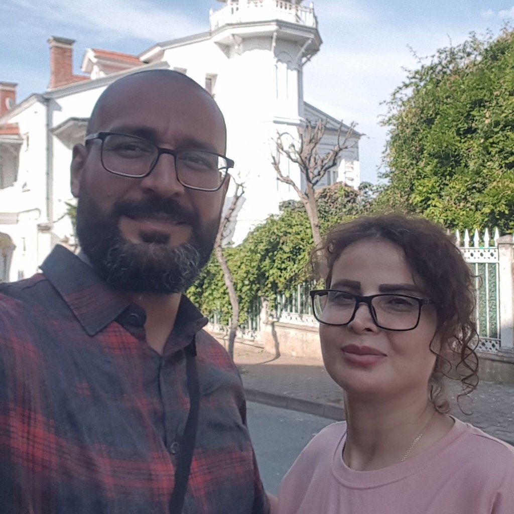 تصویر پروفایل میزبان