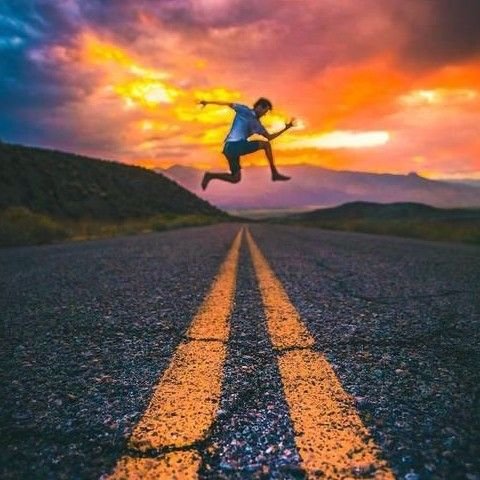 تصویر پروفایل میزبان