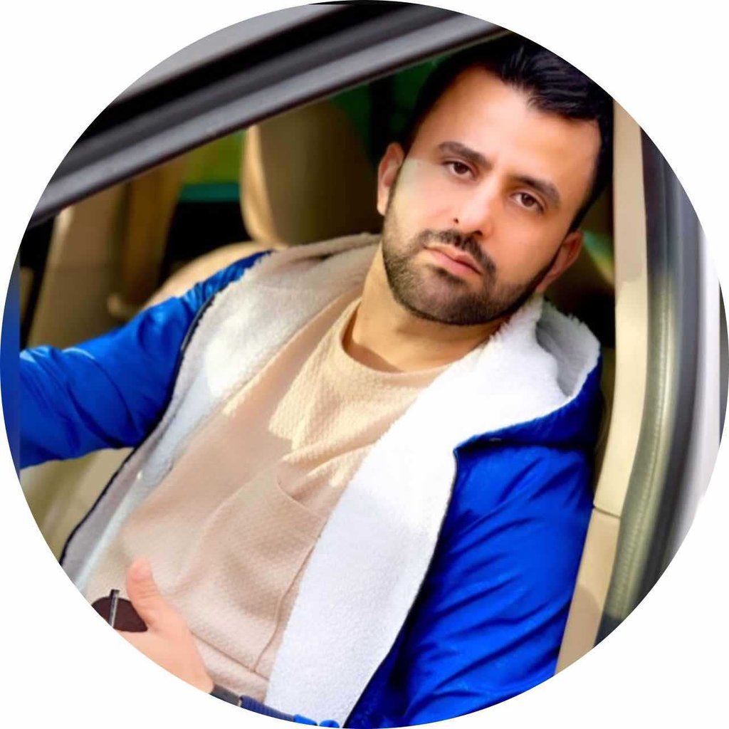 تصویر پروفایل میزبان