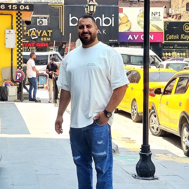 علی