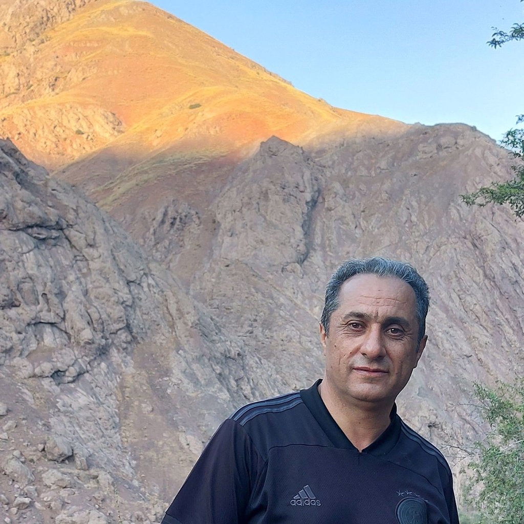 تصویر پروفایل میزبان