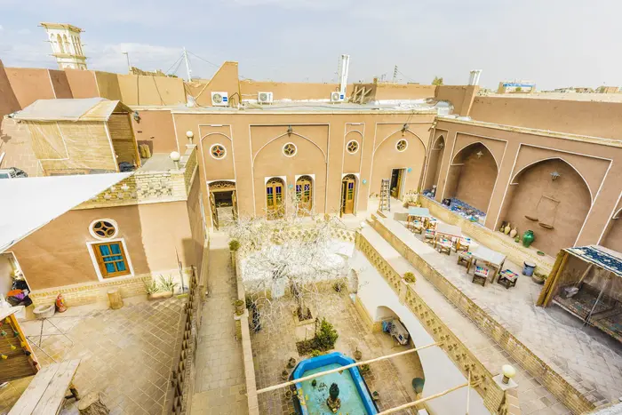 اقامتگاه سنتی ثنا - واحد دوتخته همکف