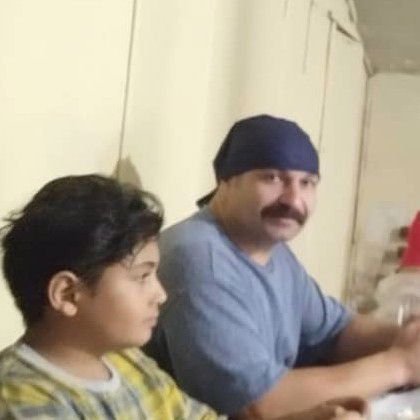 تصویر پروفایل میزبان