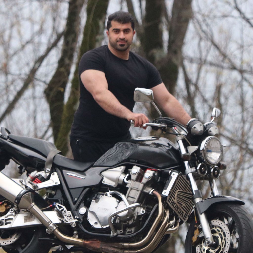 تصویر پروفایل میزبان