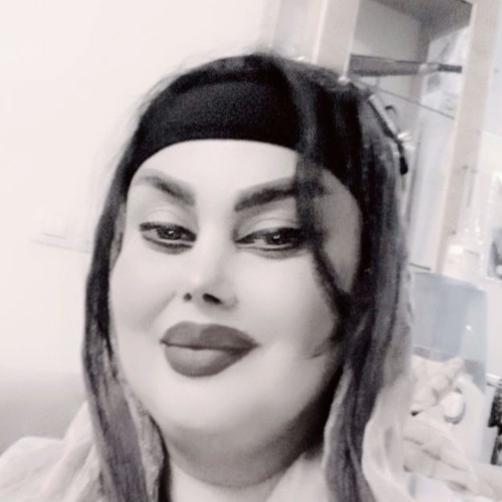 تصویر پروفایل میزبان