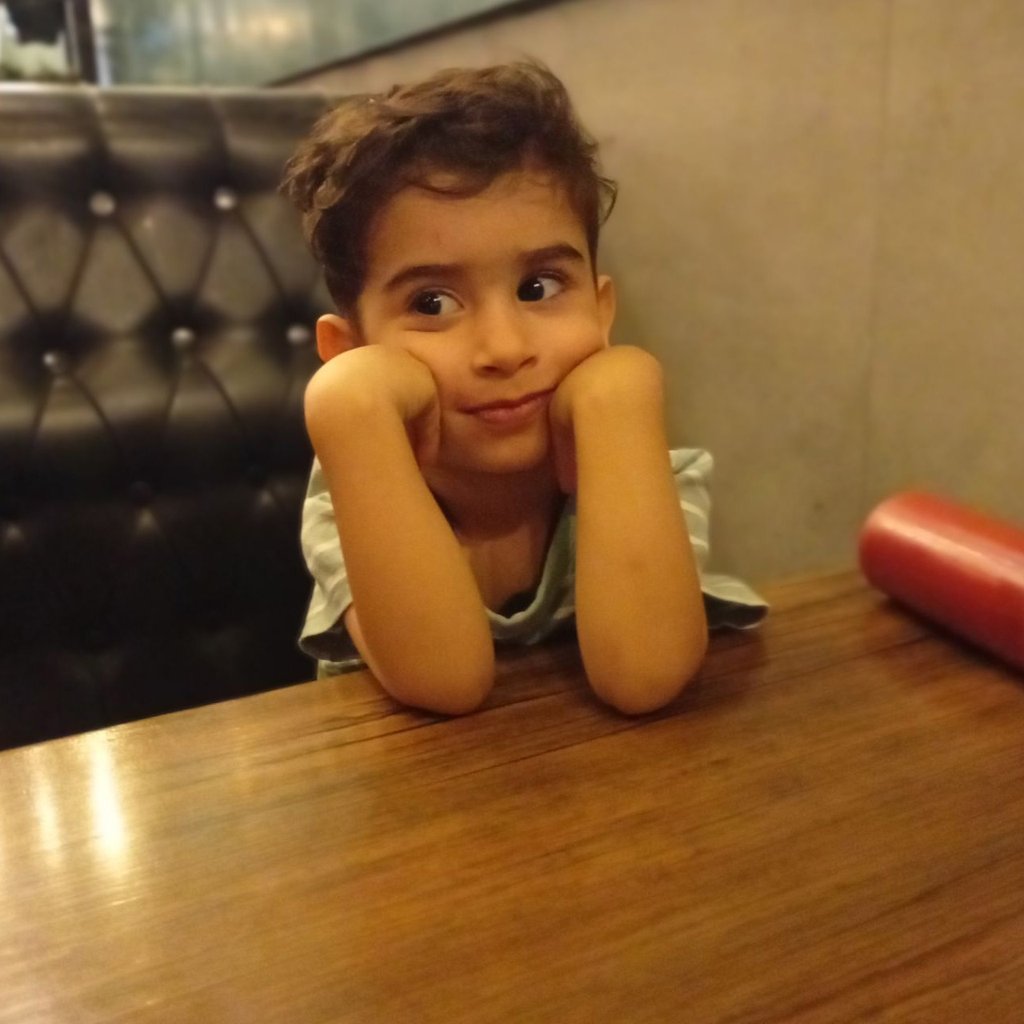 فرزانه شیرازی