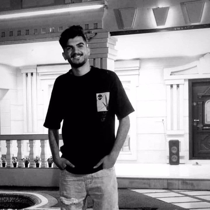 تصویر پروفایل میزبان