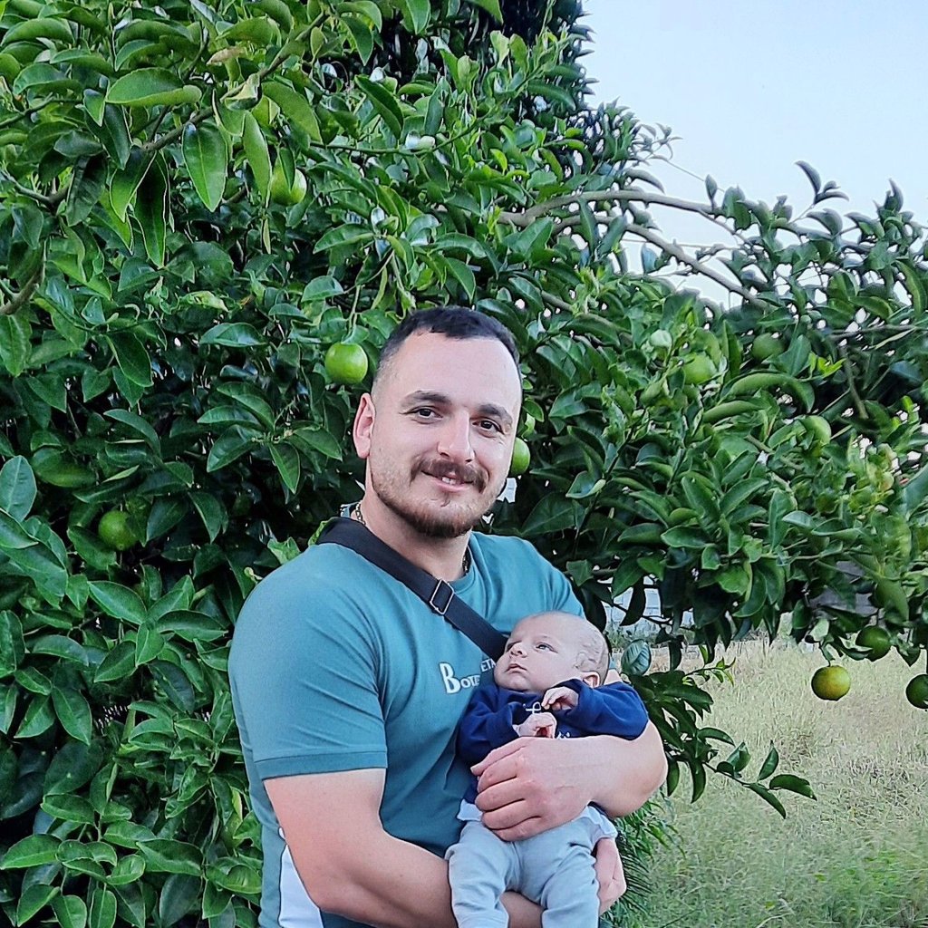 تصویر پروفایل میزبان