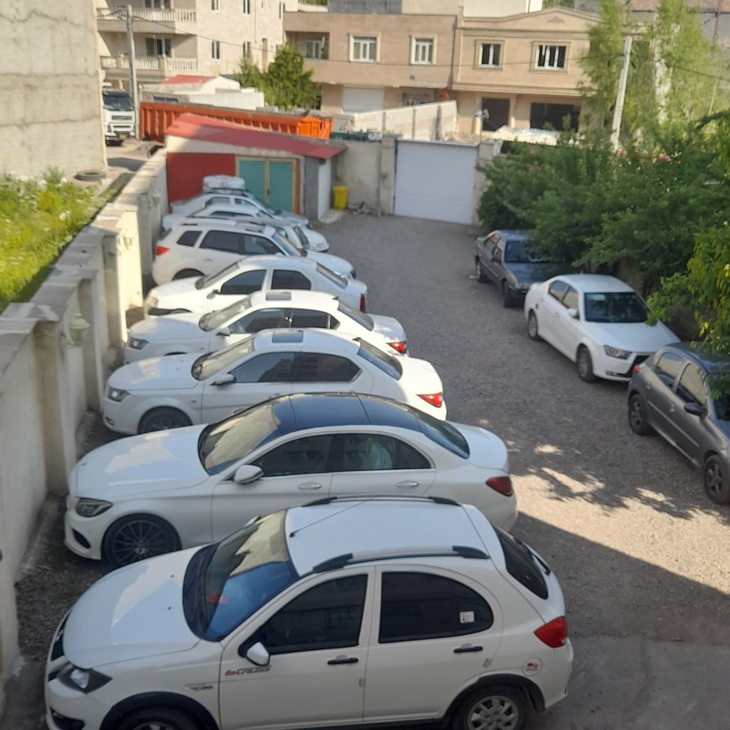 تصویر پروفایل میزبان