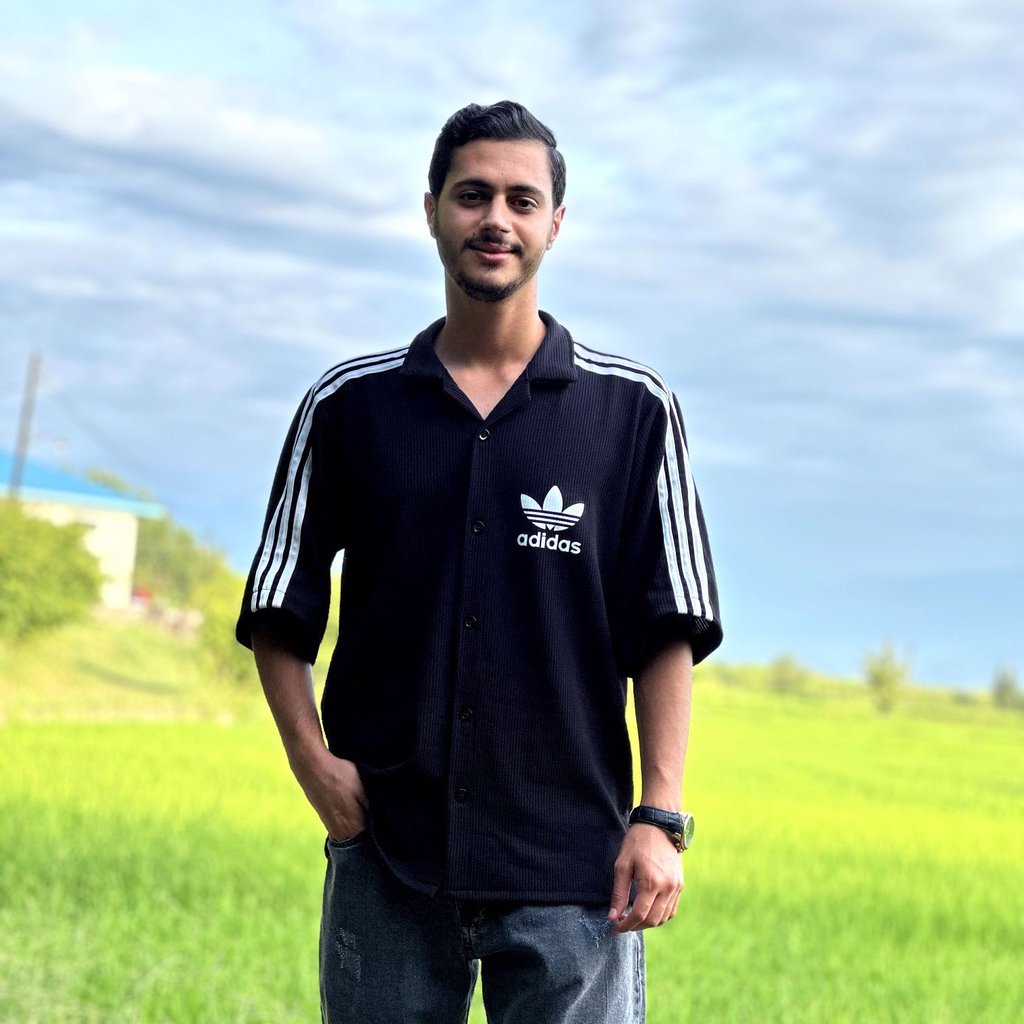 تصویر پروفایل میزبان