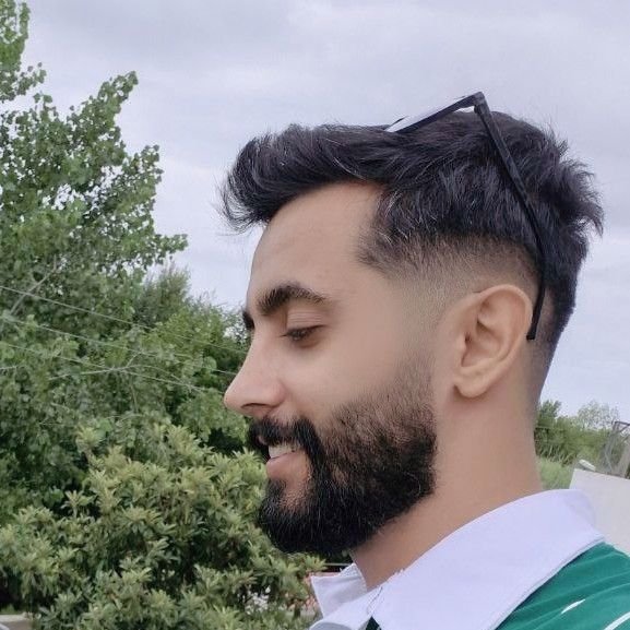 تصویر پروفایل میزبان