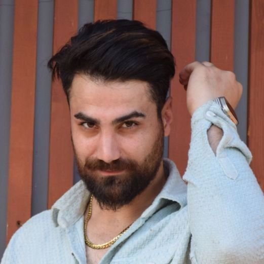 تصویر پروفایل میزبان