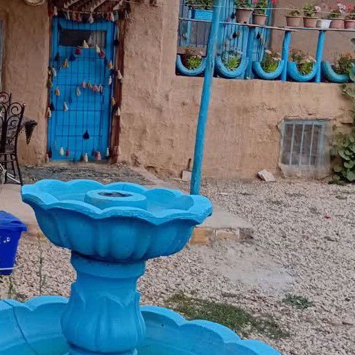 تصویر پروفایل میزبان