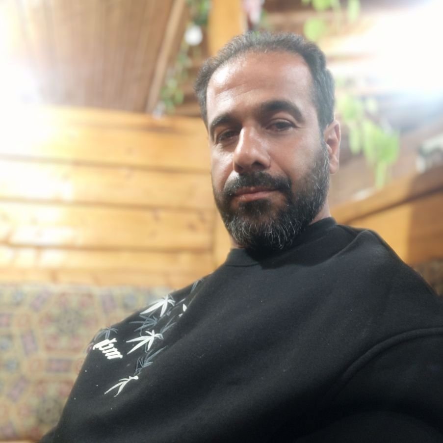 تصویر پروفایل میزبان