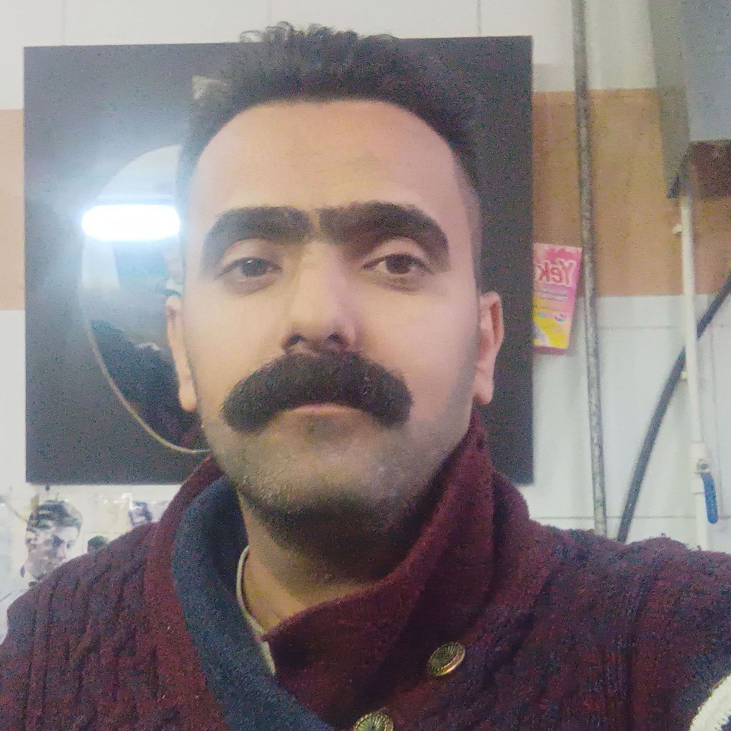 تصویر پروفایل میزبان