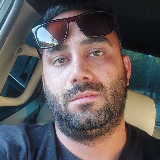 تصویر پروفایل میزبان