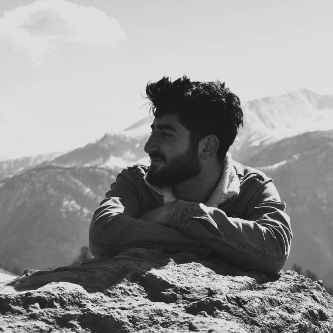 تصویر پروفایل میزبان