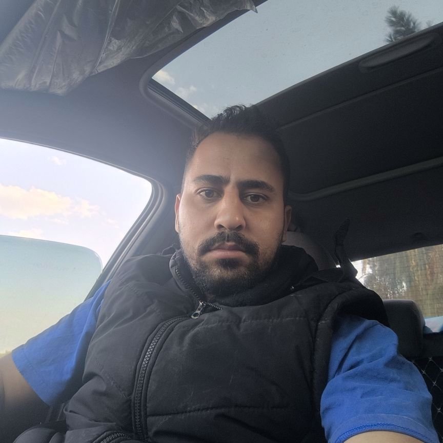 تصویر پروفایل میزبان