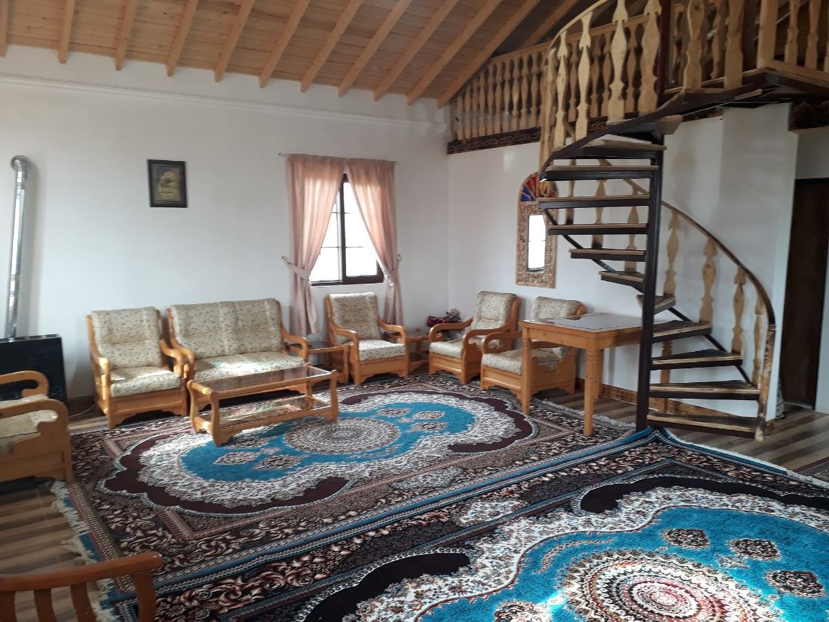 کلبه دوخوابه چوبی سورنا