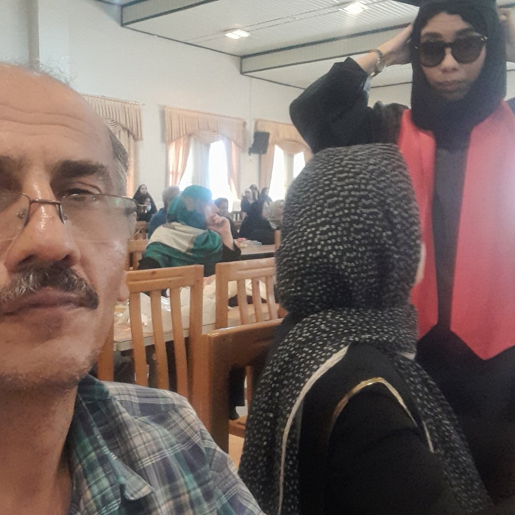 تصویر پروفایل میزبان