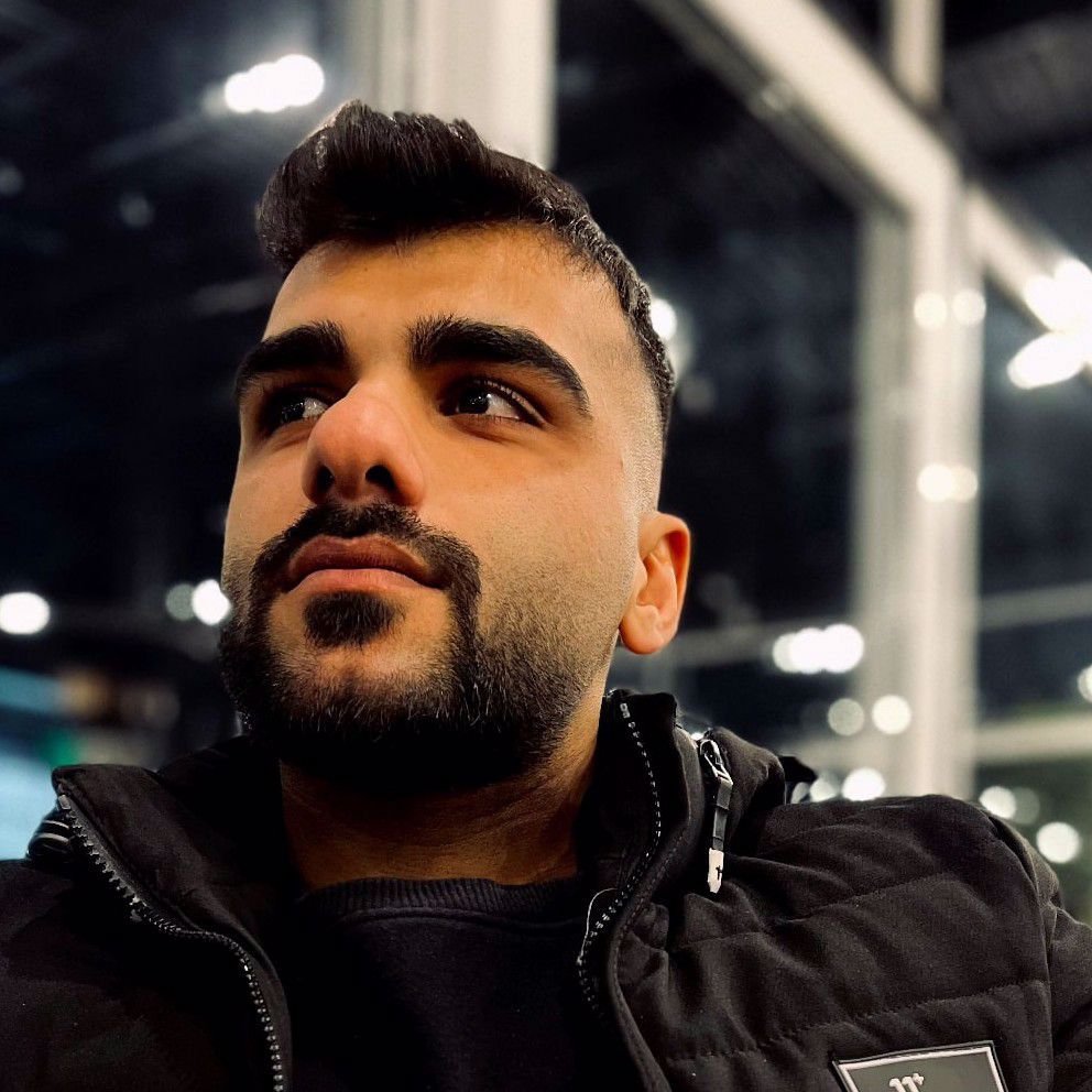 تصویر پروفایل میزبان