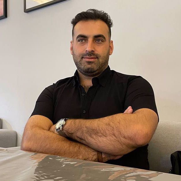 تصویر پروفایل میزبان