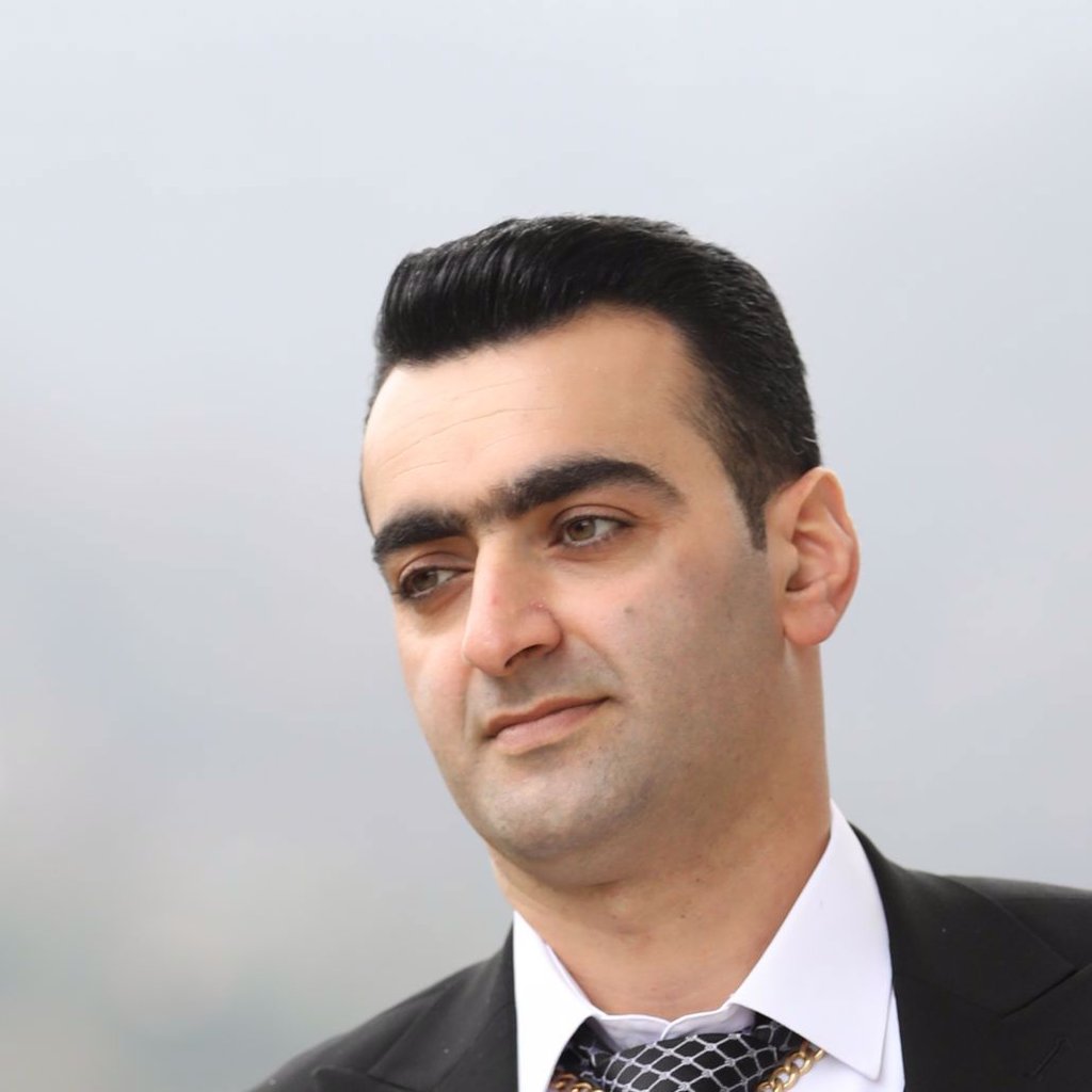 تصویر پروفایل میزبان