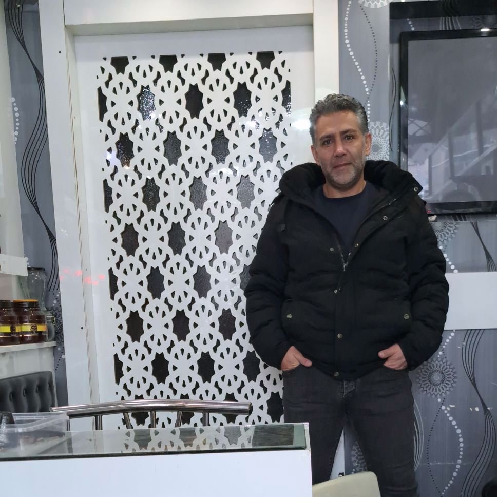 تصویر پروفایل میزبان