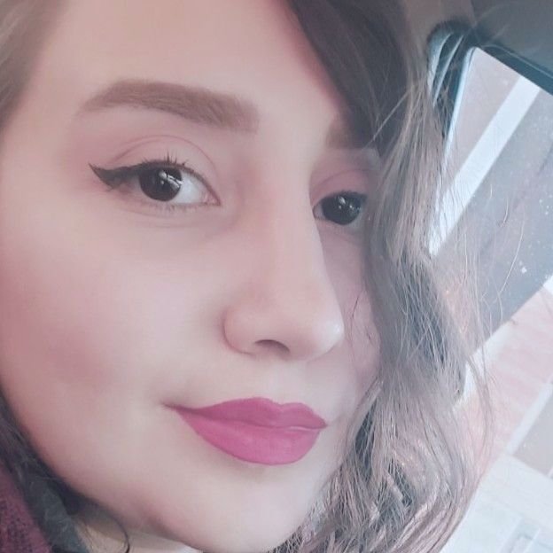 تصویر پروفایل میزبان