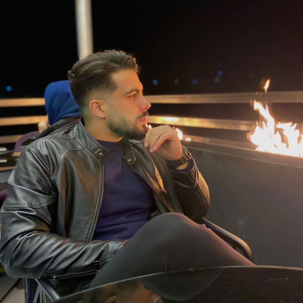 تصویر پروفایل میزبان