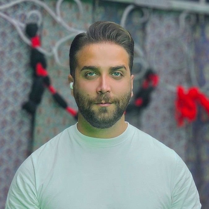 تصویر پروفایل میزبان