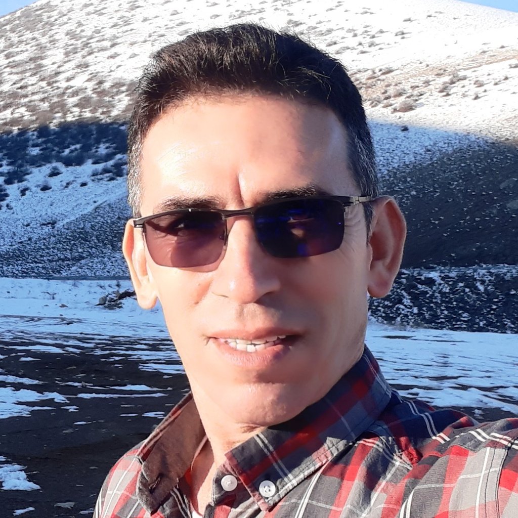 تصویر پروفایل میزبان