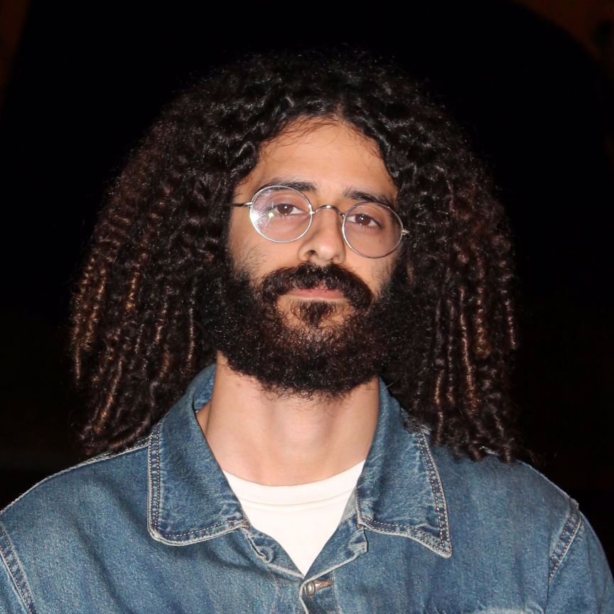 تصویر پروفایل میزبان