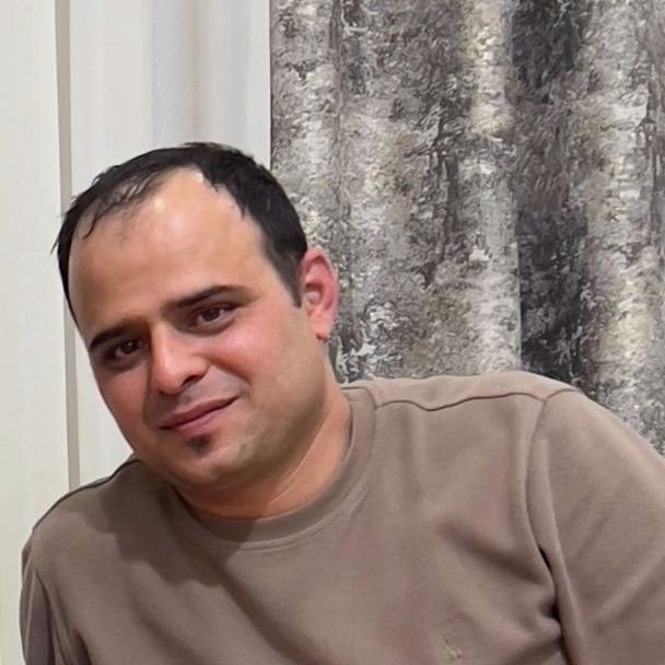 تصویر پروفایل میزبان