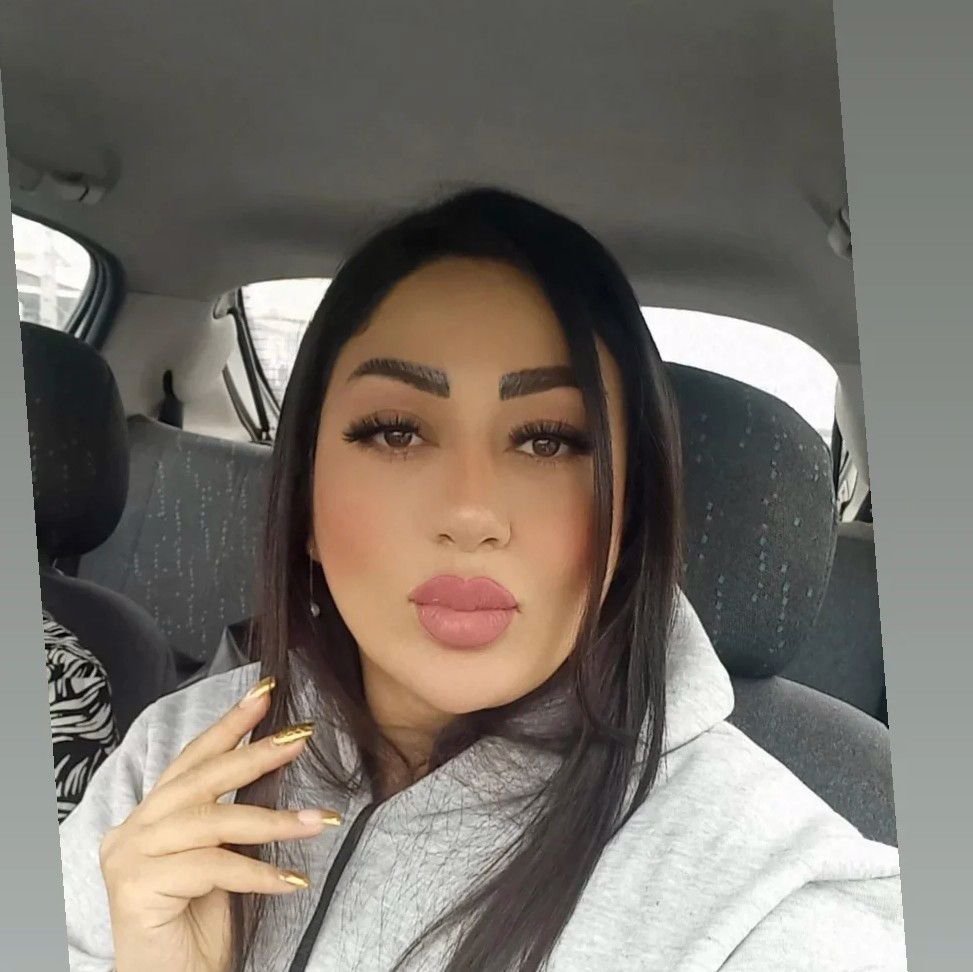 تصویر پروفایل میزبان