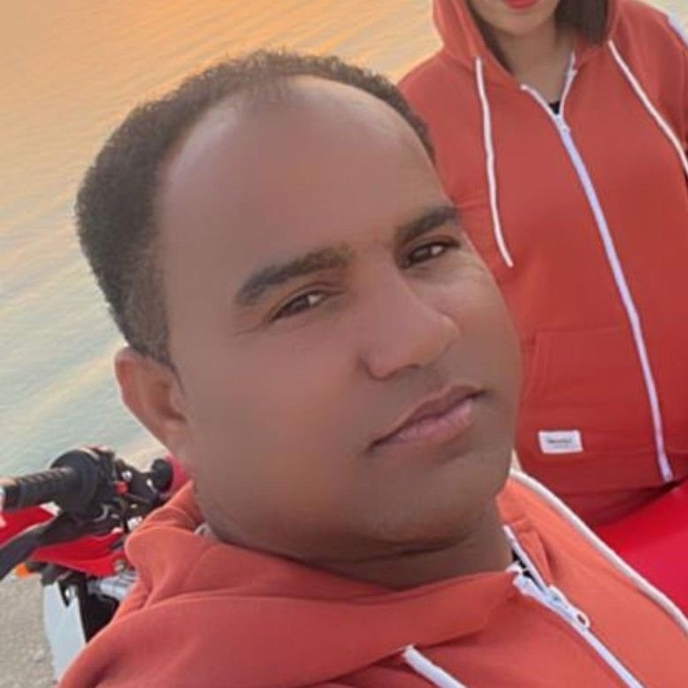 تصویر پروفایل میزبان