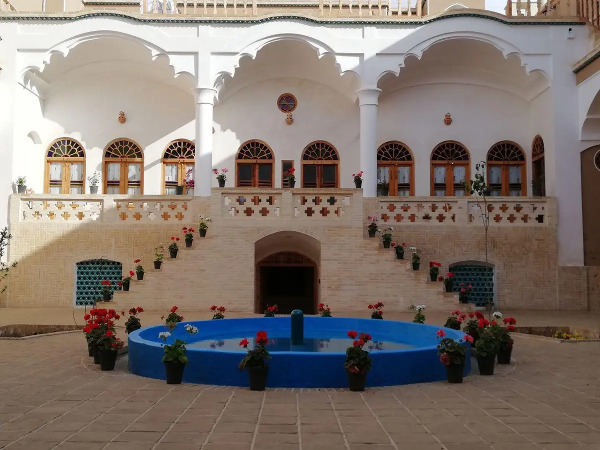 اقامتگاه سنتی خانه پارسی - واحد سه تخته سرداب 1