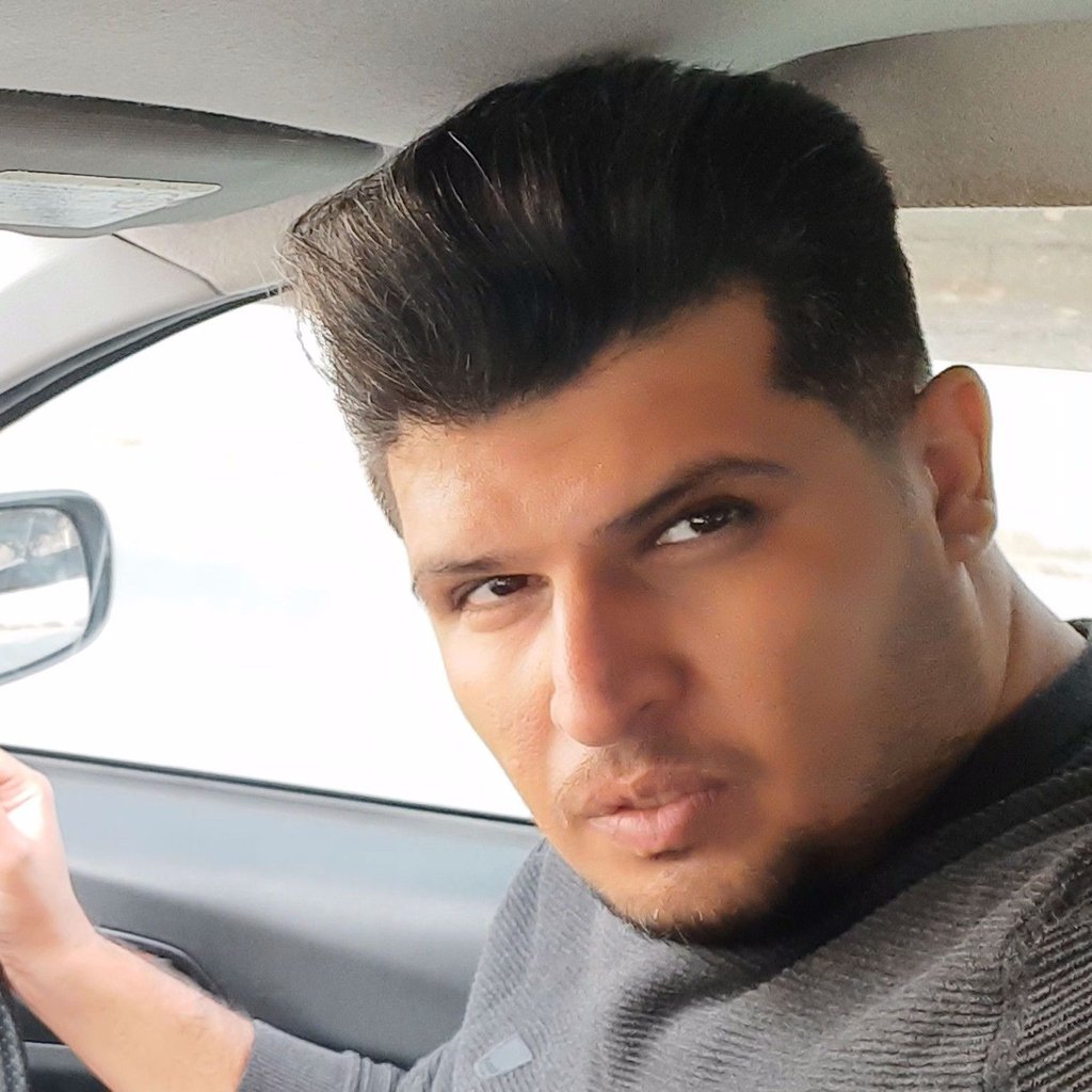 تصویر پروفایل میزبان