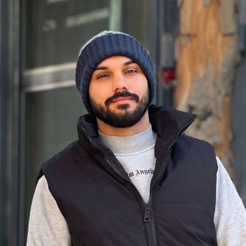 تصویر پروفایل میزبان