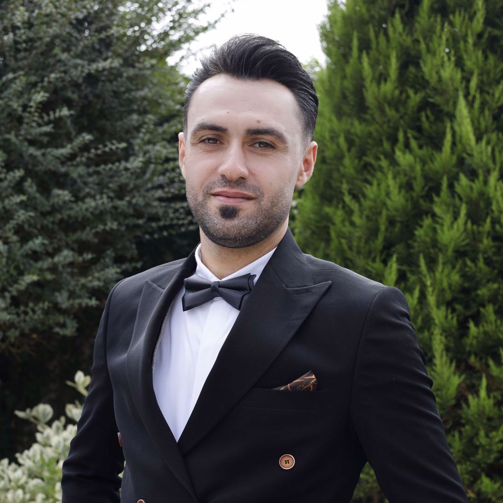 تصویر پروفایل میزبان