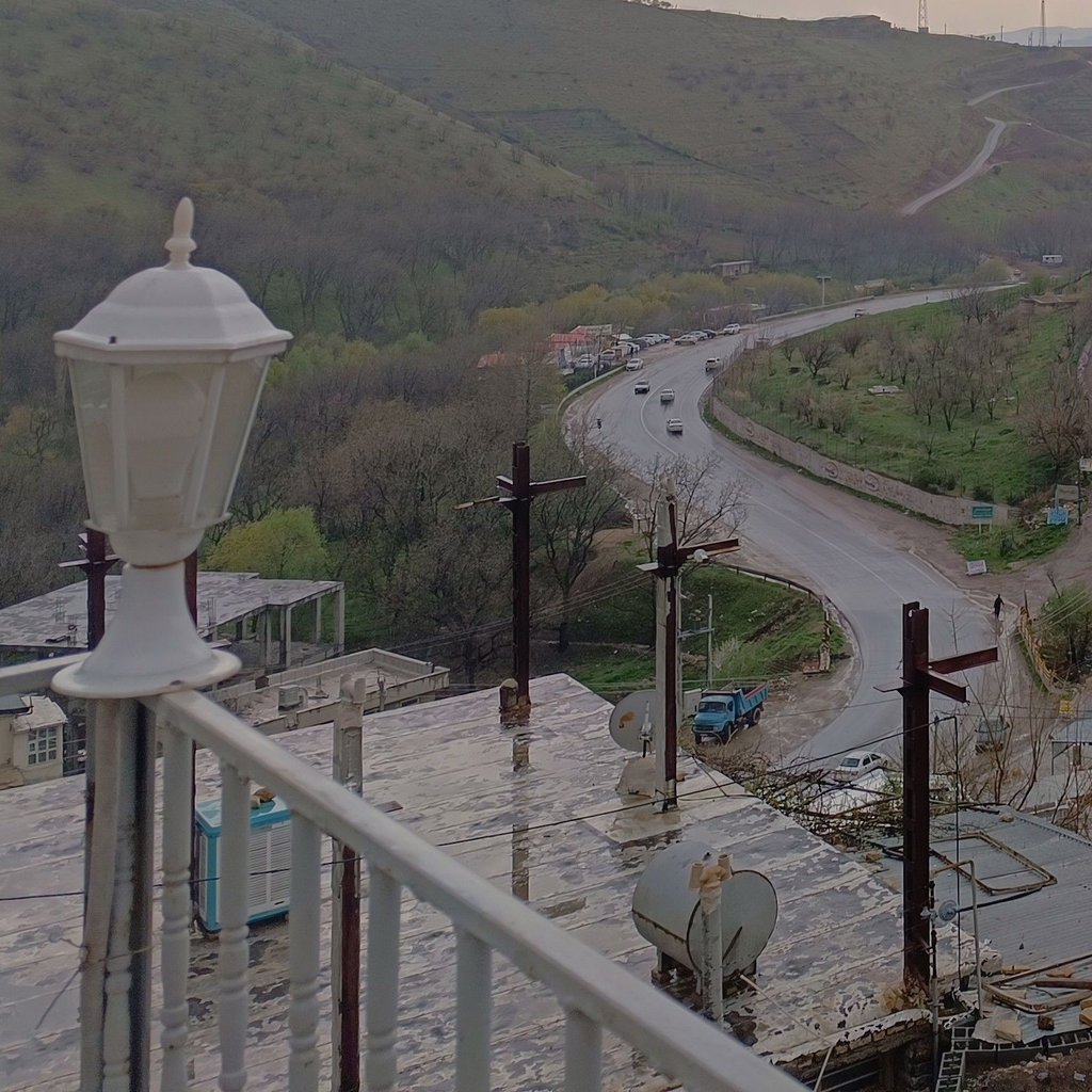 تصویر پروفایل میزبان