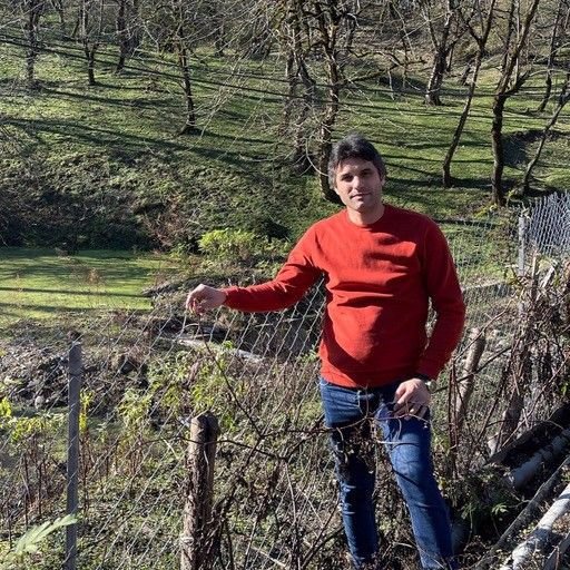 تصویر پروفایل میزبان