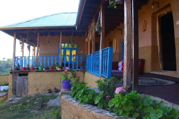 بوم گردی ماه جون - بالا خانه