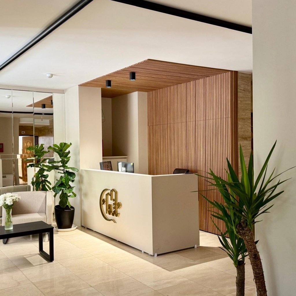 تصویر پروفایل میزبان