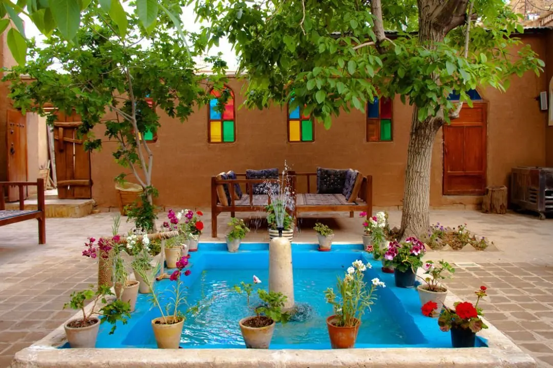 بوم گردی نی چشمه - واحد گوشواره